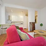 A Casa, Aventino