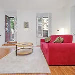 A Casa, Aventino